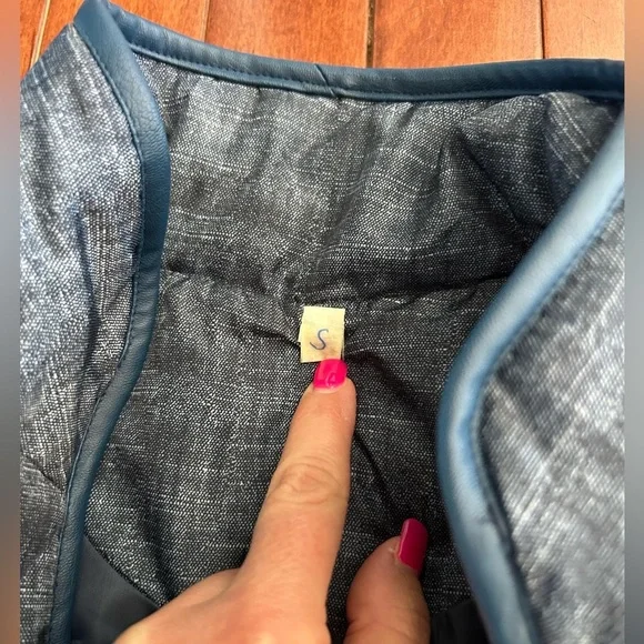 Women's Blue Quilted Lightweight Spring Jacket Size Small - Picture 9 of 10